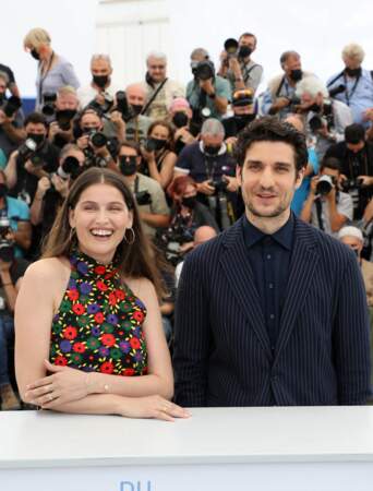 Laetitia Casta et son mari, Louis Garrel, lors du photocall de “La croisade” au festival de Cannes, le 12 juillet 2021