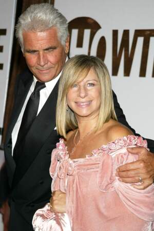James Brolin et Barbra Streisand se sont rencontrés lors d'un rendez-vous arrangé en 1996. 