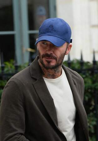 David Beckham quitte l'hôtel La Reserve lors de la Fashion Week à Paris en 2023