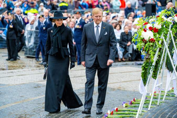 Le roi Willem-Alexander et la reine Maxima des Pays-Bas très élégants lors de la Journée commémorative nationale 2024