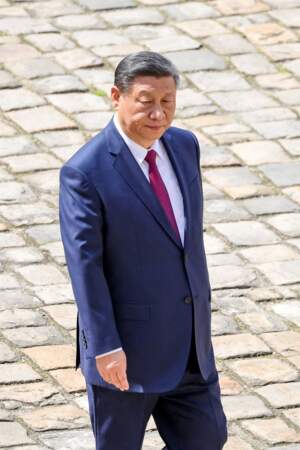 Le président chinois Xi Jinping lors de la cérémonie d'accueil officiel à l'Hôtel national des Invalides à Paris,  le 6 mai 2024.