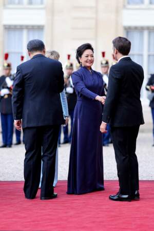 La Première Dame de Chine Peng Liyuan au palais présidentiel de l'Élysée à Paris