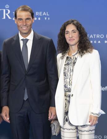 Rafael Nadal et sa femme Xisca Perelló sur le photocall du gala commémoratif du centenaire de Telefónica à Madrid, le 19 avril 2024