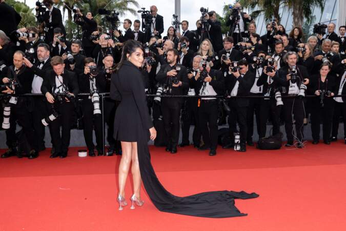Leïla Bekhti présente à la deuxième journée du Festival de Cannes, le 15 mai 2024