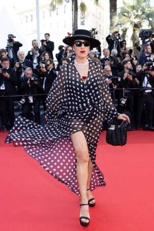 Le chapeau Rossy de Palma lors du 77ème Festival International du Film de Cannes