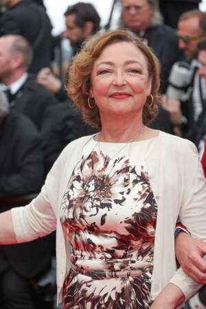 Catherine Frot à la montée des marches du film « The Apprentice » lors du 77ème Festival International du Film de Cannes