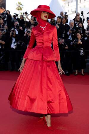 Le chapeau de Rawdah Mohamed lors du 77ème Festival International du Film de Cannes 