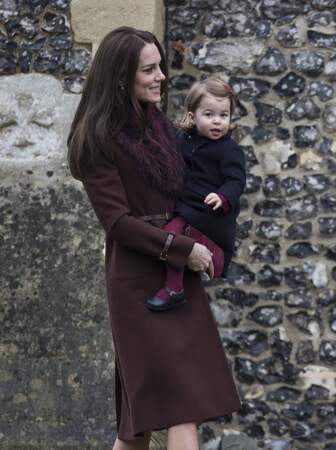 Le duc et la duchesse de Cambridge en famille à la messe de Noël à Englefield