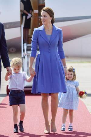 Kate Middleton et ses enfants à leur arrivée à l'aéroport de Berlin-Tegel à Berlin