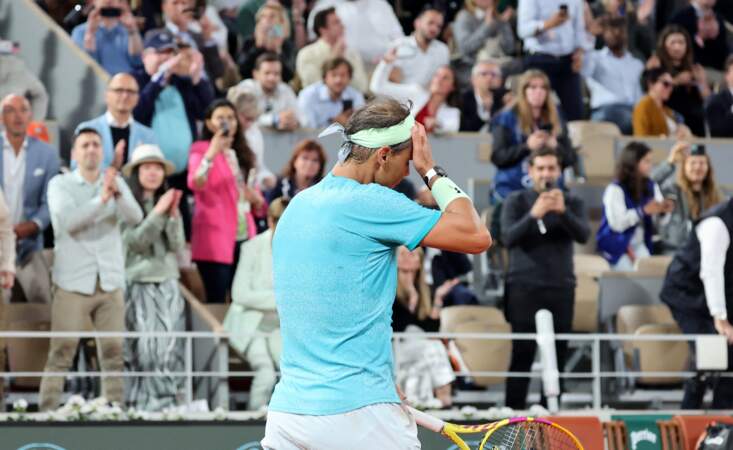 Rafael Nadal s'incline en trois sets face à Alexander Zverev lors du premier tour de Roland Garros, à Paris, le 27 mai 2024