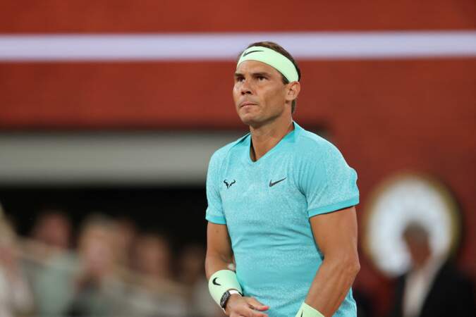 Rafael Nadal s'incline face à Alexander Zverev lors du premier tour de Roland-Garros, le 27 mai 2024