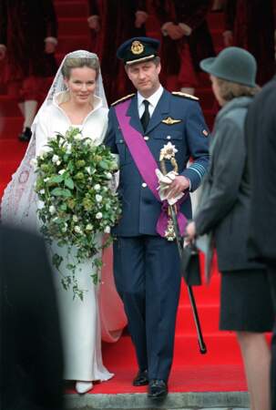 La reine Mathilde bat tous les records avec un bouquet de mariée de 4 kilos !