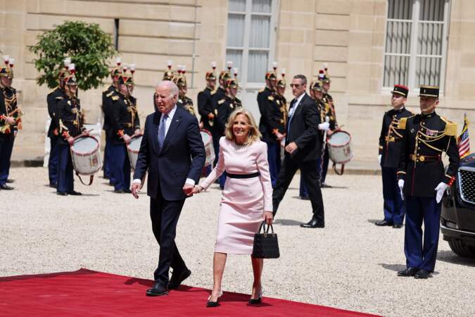 Joe et Jill Biden arrivent à l'Élysée, le 8 juin 2024.