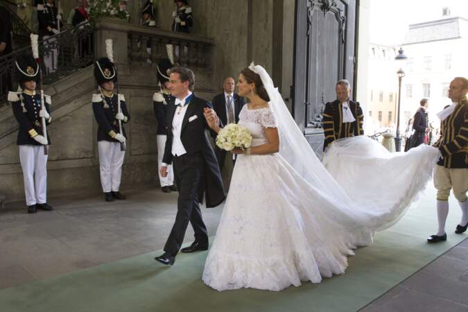 La princesse Madeleine de Suède et Chris O'Neill entre au Palais Royal à Stockholm, le 8 juin 2013