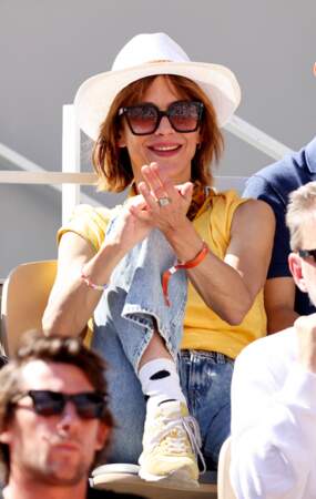 Sophie Marceau en jaune à Roland Garros, le 9 juin 2024