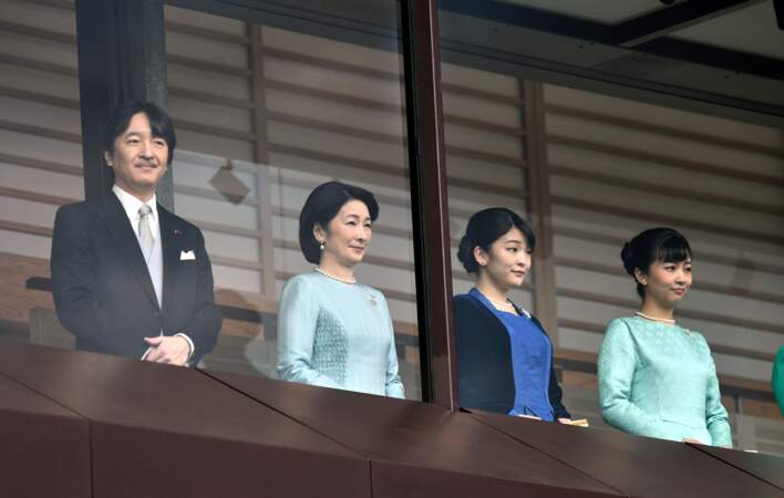 Le prince du Japon Akishino, la princesse du Japon Kiko, la princesse du Japon Mako et la princesse du Japon Kako, lors des voeux du Nouvel An au Palais impérial de Tokyo, Japon, le 2 janvier 2020.
