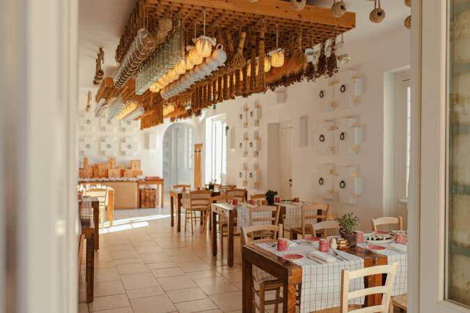 Les différents restaurants de Borgo Egnazia privilégient les spécialités locales. Le Due Camini est le restaurant gastronomique du resort avec une étoile Michelin