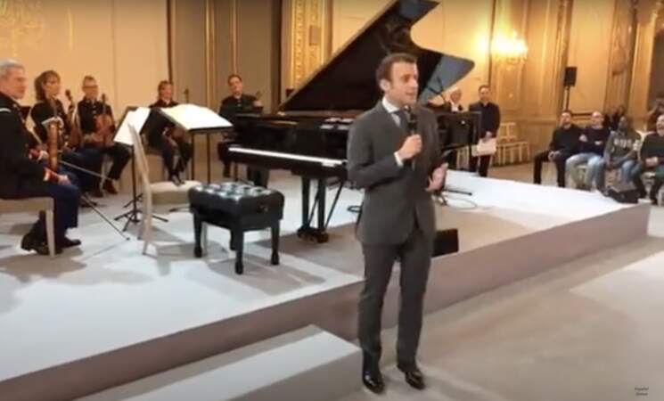 Emmanuel Macron, un pianiste qui assure