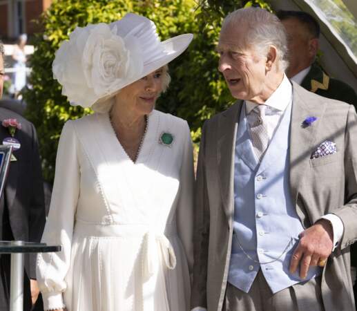 Le roi Charles III et son épouse la reine Camilla ont assisté à la présentation de la Gold Cup, ce jeudi 20 juin à Ascot. 