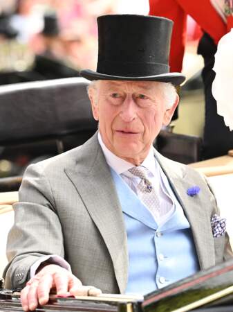 Absent la veille, le roi Charles III semblait en forme ce jeudi 20 juin à Royal Ascot. 