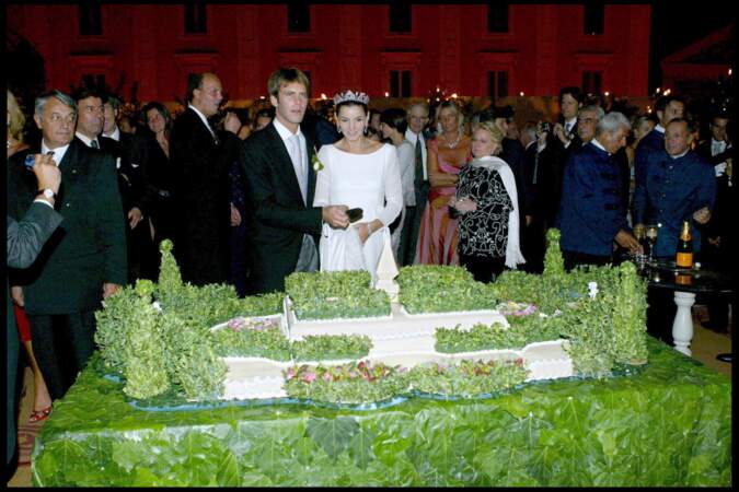 Clotilde Courau et Emmanuel-Philibert de Savoie lors du repas de leur mariage, au palais Ruspoli, le 25 septembre 2003