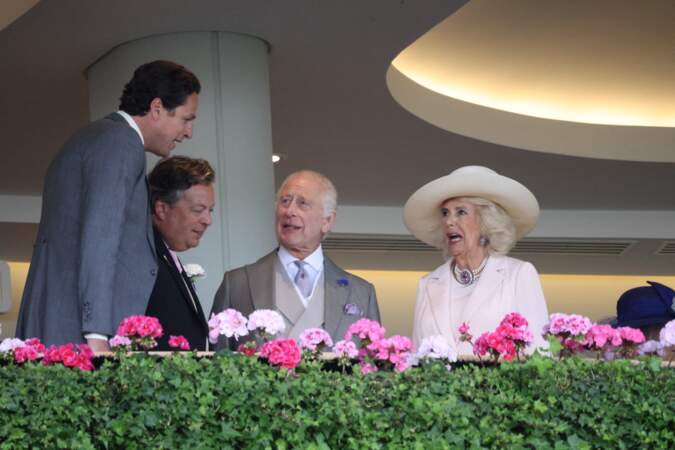 Le roi Charles III et la reine Camilla  lors des courses hippiques Royal Ascot, le 22 juin 2024