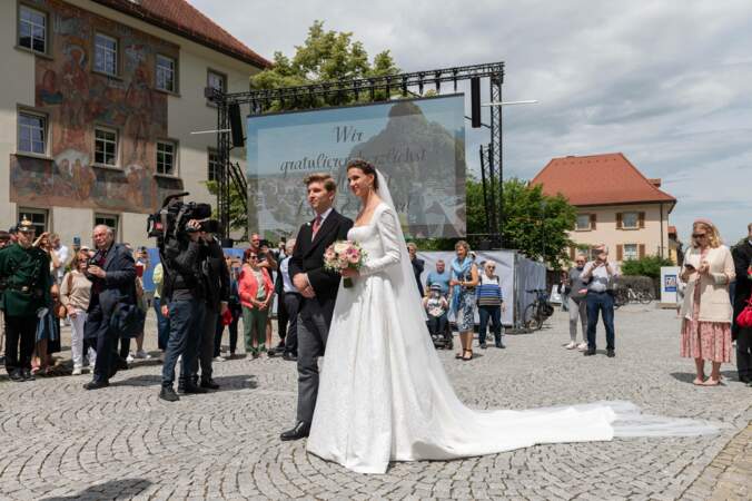 Léonie von Waldburg-Zeil-Hohenems et Caspar Matuschka à Hohenems ont convié Willem-Alexander, Maxima et Amalia de Pays-Bas à leur mariage, à Hohenems, en Autriche, le 22 juin 2024
