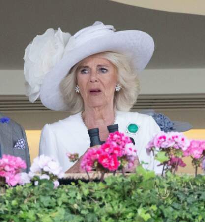 Camilla est concentrée sur les courses hippiques lors du Royal Ascot, le 20 juin 2024