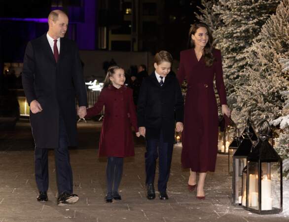 La famille royale à la sortie de la messe "Together at Christmas" à l'Abbaye de Westminster