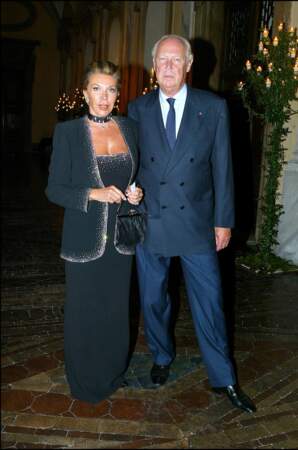 Le prince Victor Emmanuel de Savoie et son épouse, Marina Doria lors du repas de mariage de Clotilde Courau et Emmanuel-Philibert de Savoie, au palais Ruspoli, le 25 septembre 2003