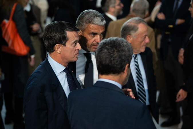 L'ancien Premier ministre Manuel Valls présent pour la cérémonie d'hommage à Jean-Pierre Elkabbach à Paris le 9 octobre 2023