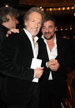 Stéphane Freiss et Thierry Godard à la 35ème cérémonie des Molières, aux Folies Bergère, à Paris, le 6 mai 2024. 